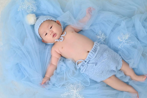 建湖满月宝宝放屁臭